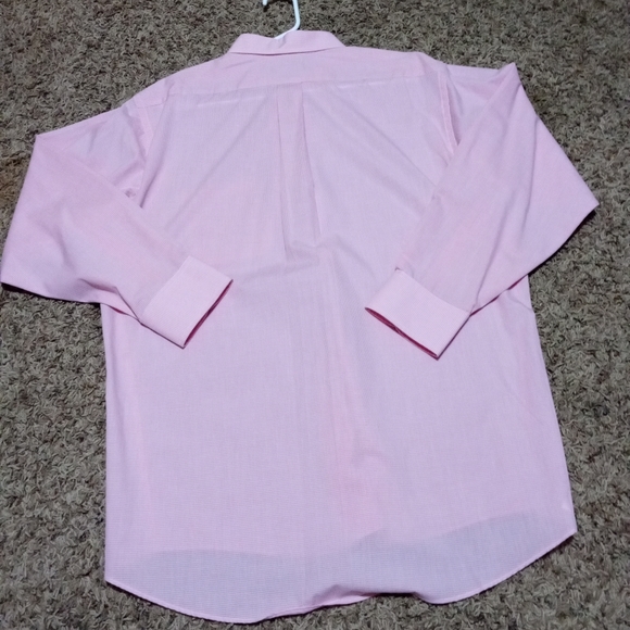 Chaps Classics Men's Button Down Pink Check Shirt - Picture 2 of 4